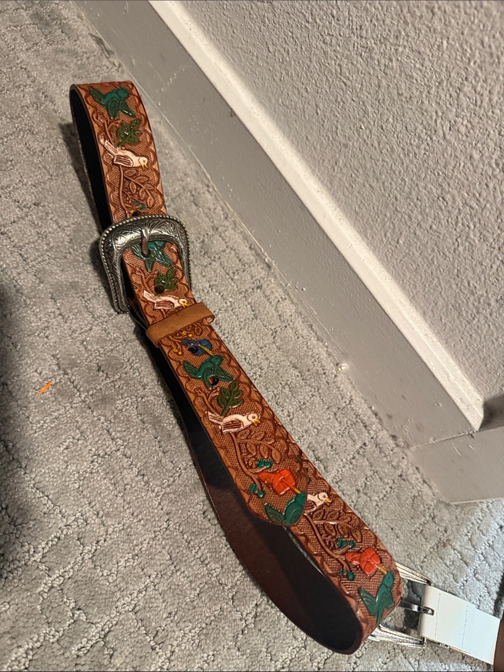 Hand-Tooled Brown Leather Western Belt with Colorful Floral Inlay size 34